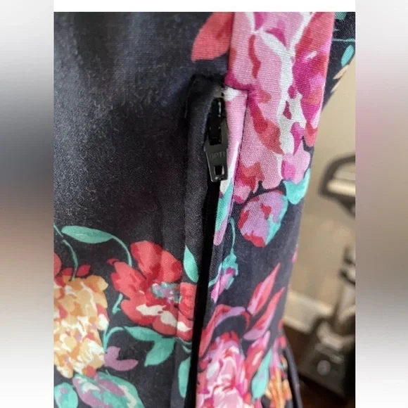 Laura Ashley prairie Floral black Dress with Pink and green Accents puff sleeve - Picture 3 of 13